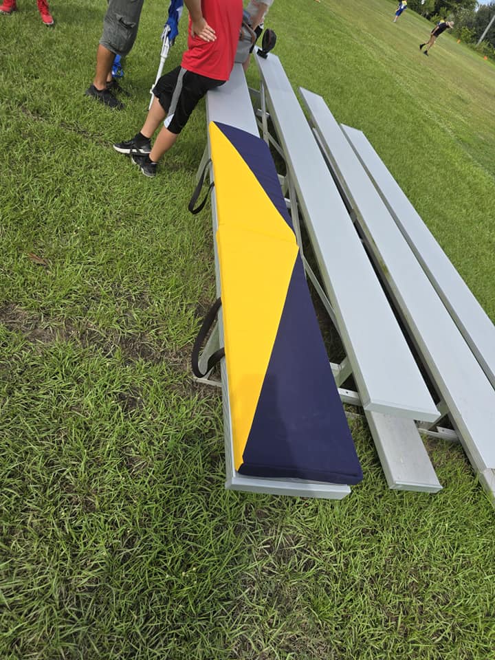 bleacher cushion