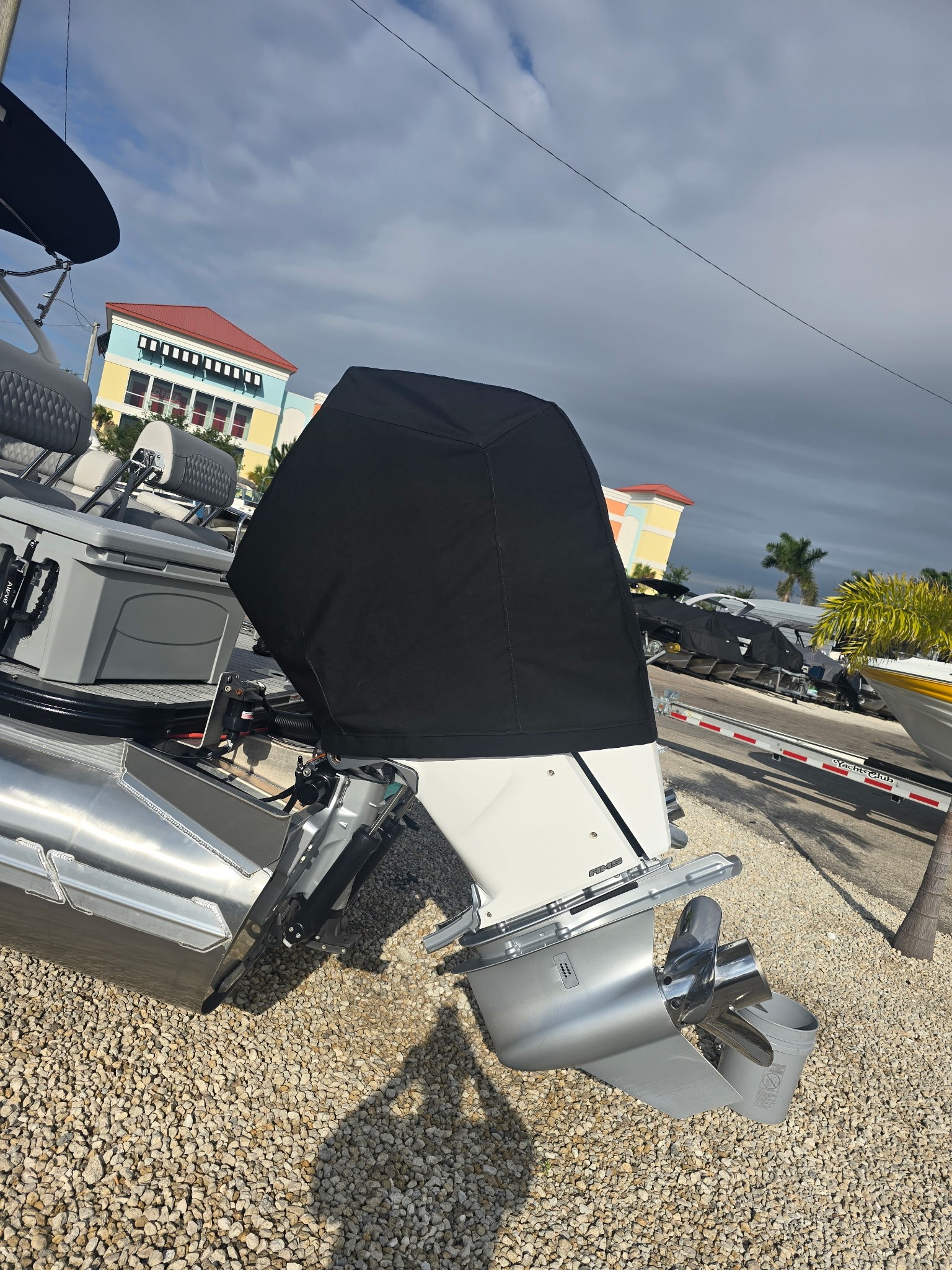 engine cover