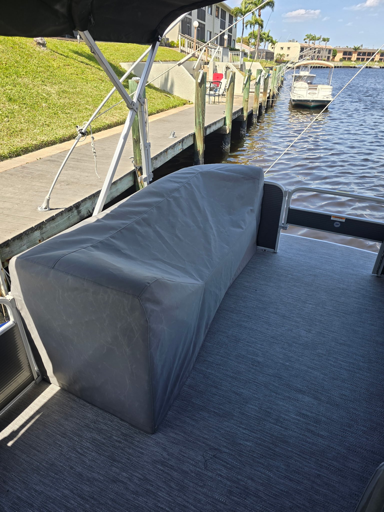pontooncover